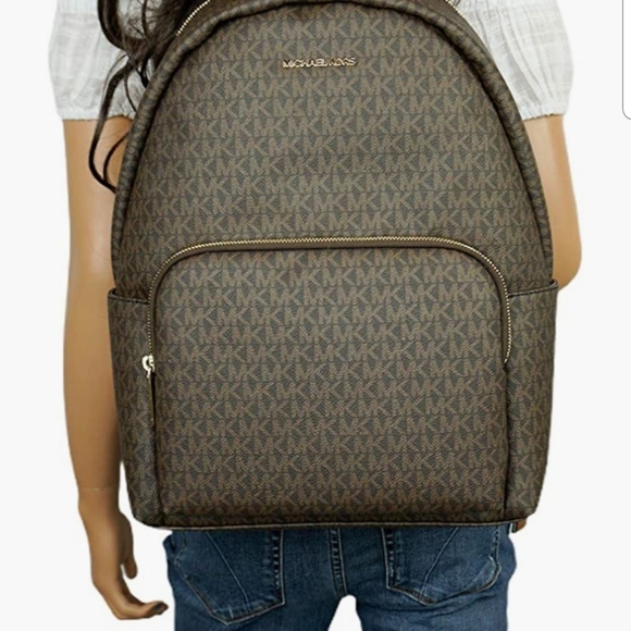 MICHAEL KORS LARGE BACKPACK - Picture 13 of 13